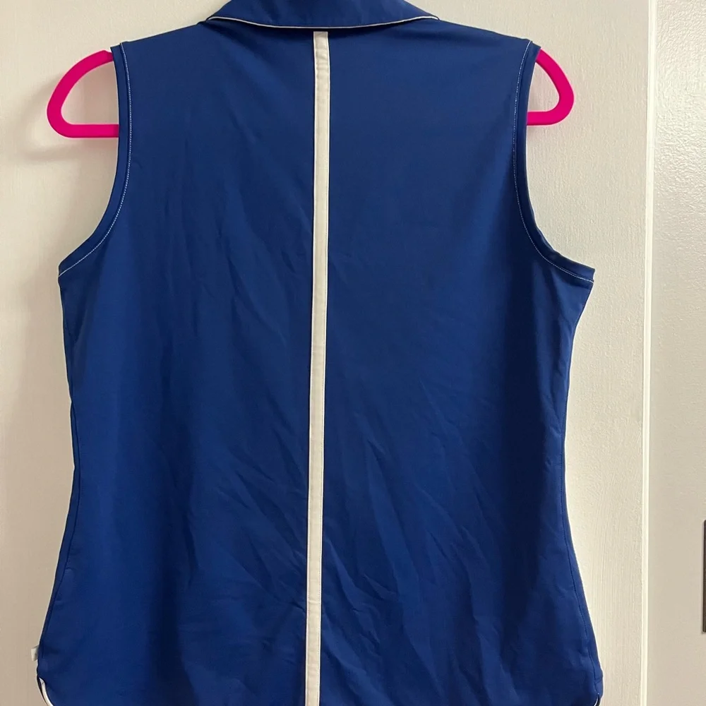 Lady Hagen White and Navy Sleeveless Blouse - Picture 3 of 6